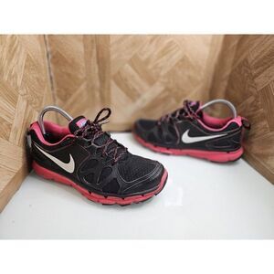 Nike Women's FLEX Trail Running Training Black Shoes Size 8.  652